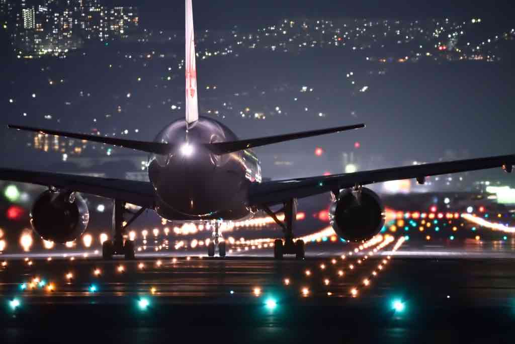 best apps find cheap flights night landing