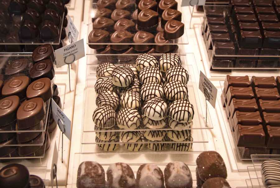 popular Belgian food - chocolate pralines