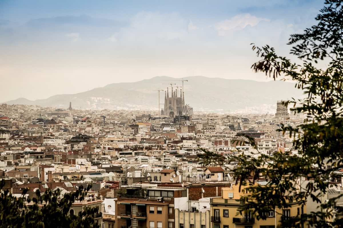 Which Top Tourist Attractions Of Barcelona Are Worth It?1200 x 800