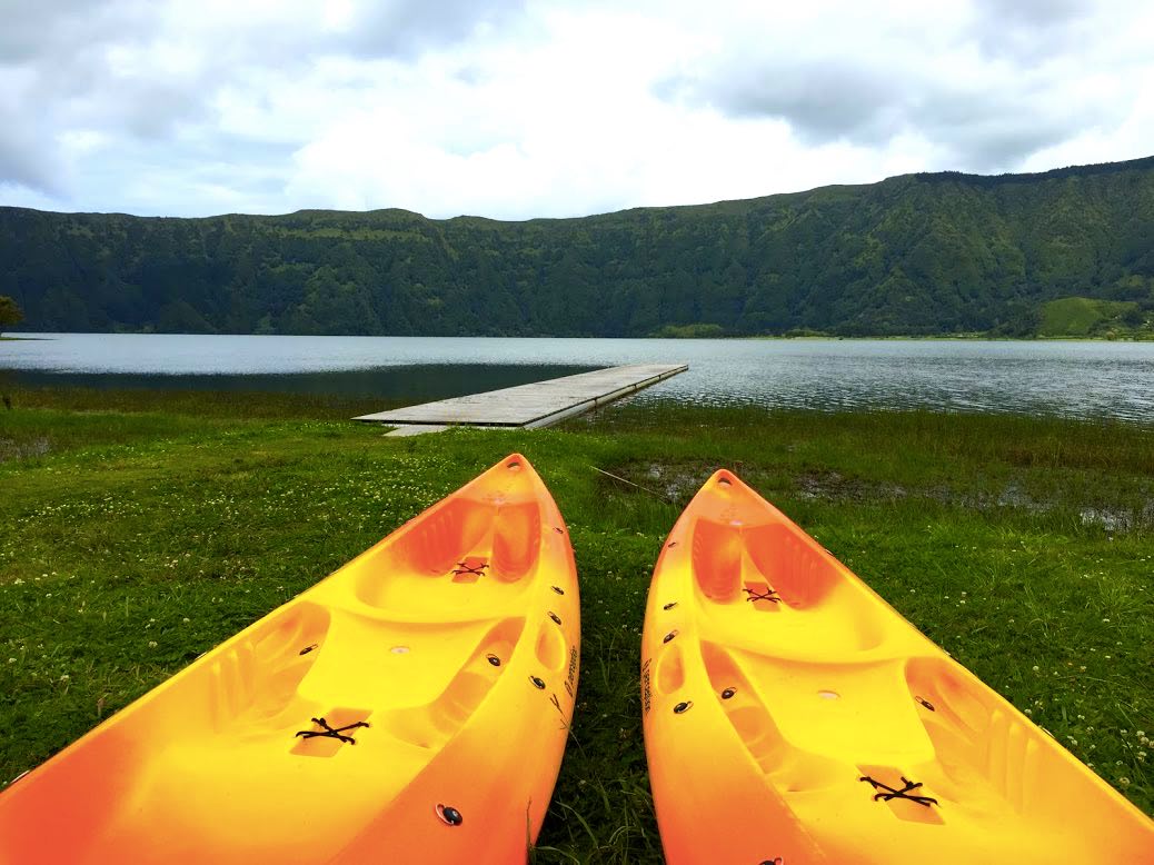 what to do in the island of São Miguel - Kayaking