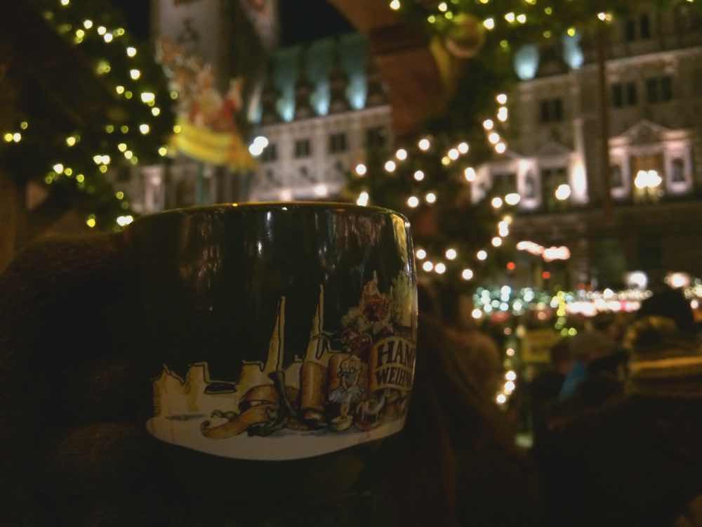 hamburg christmas markets gluhwein