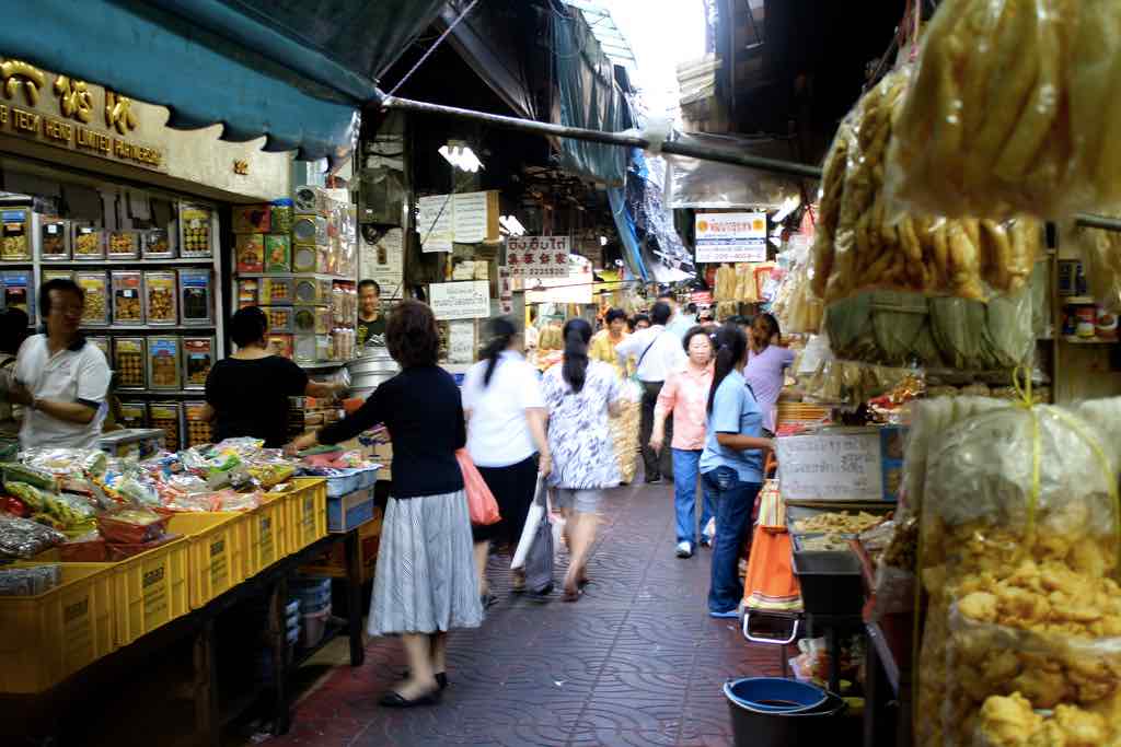 shopping in bangkok