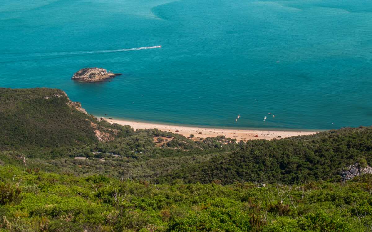 day trips lisbon arrabida natural park