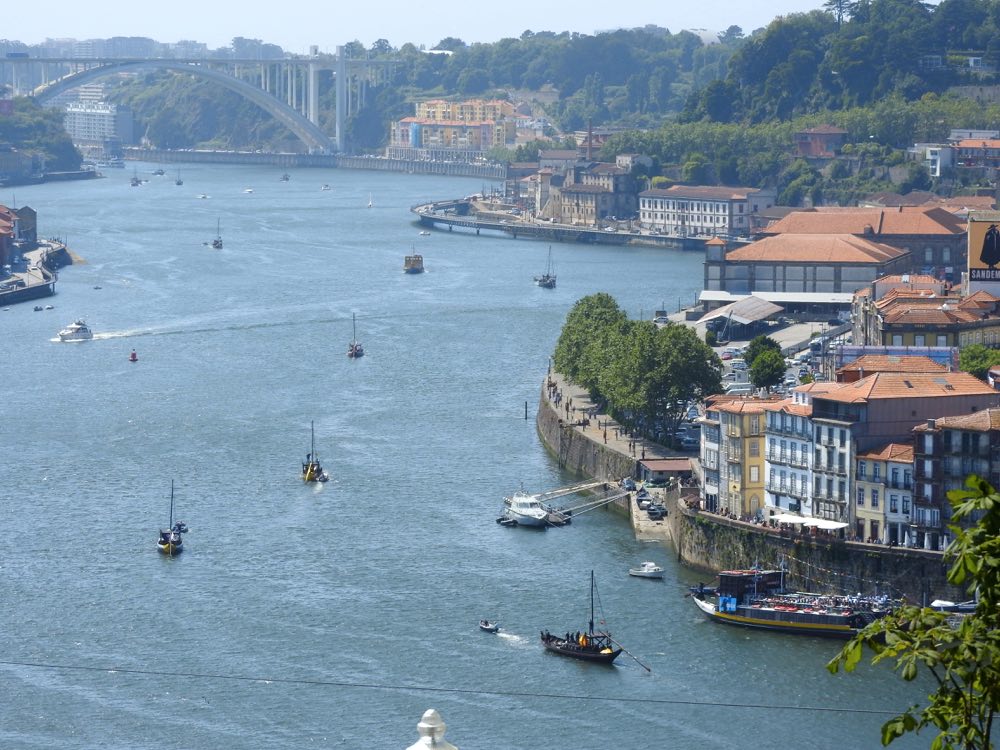 porto or lisbon rio douro river ribeira