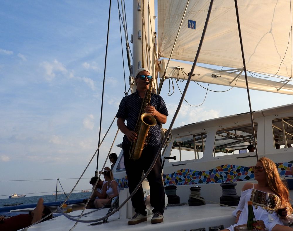 boat trip sunset barcelona live music