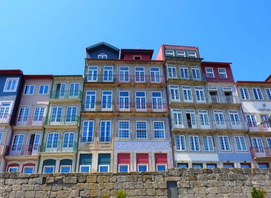 porto city guide houses ribeira douro