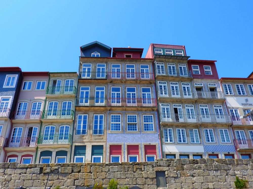 porto city guide houses ribeira douro