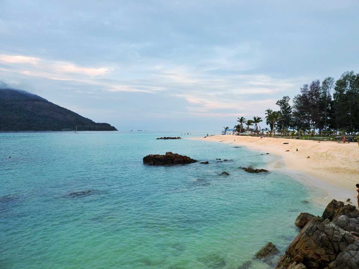 guide koh lipe blog sunrise beach view