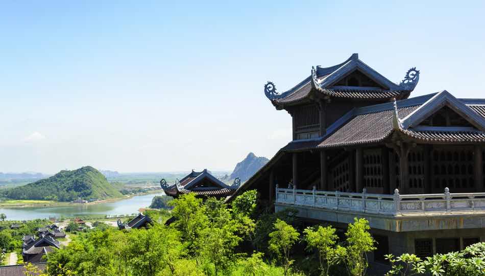 what to do in ninh binh itinerary bai dinh temple