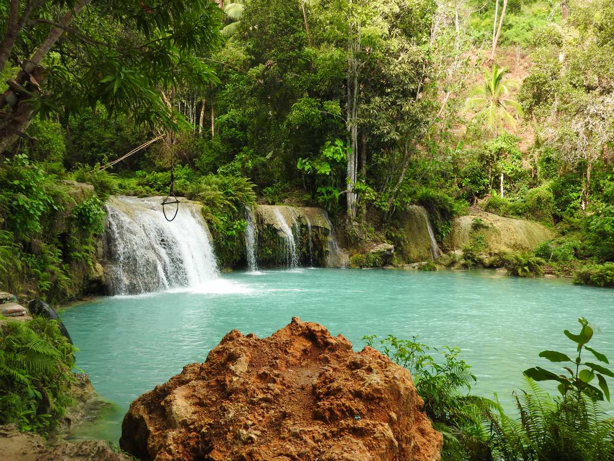 places to visit in Siquijor island sights cambuhagay falls