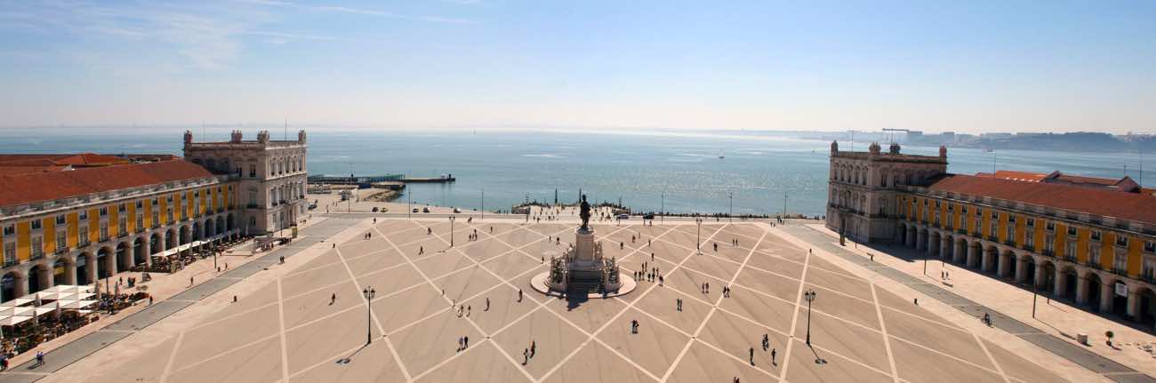 comercio square lisbon