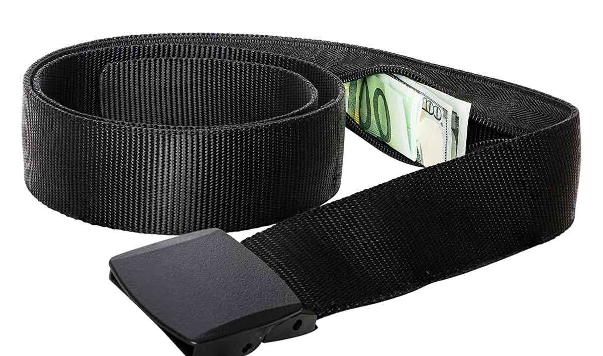 best travel accessories items money belt