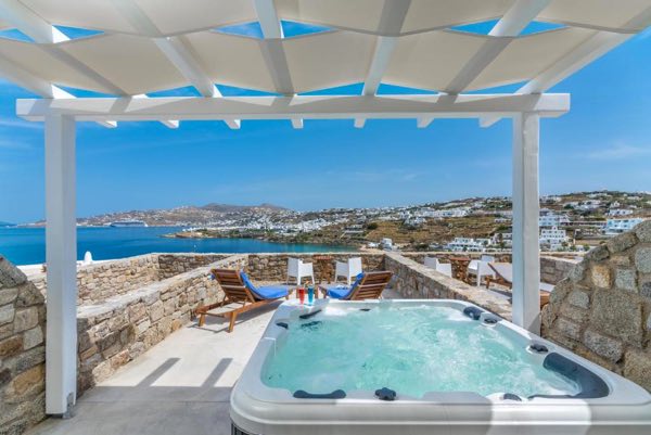 guide mykonos greece travel blog where to stay