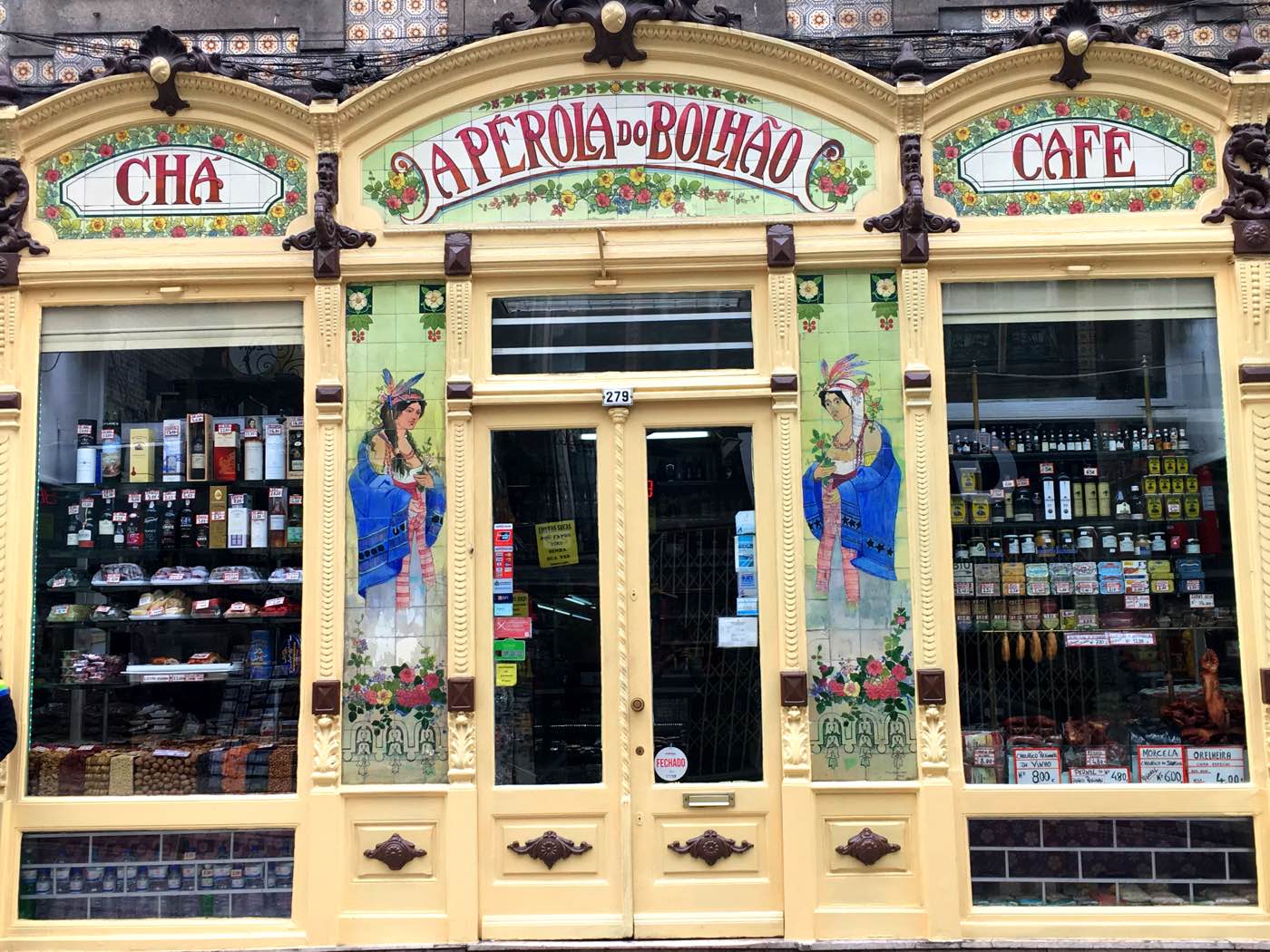 traditional shop Porto