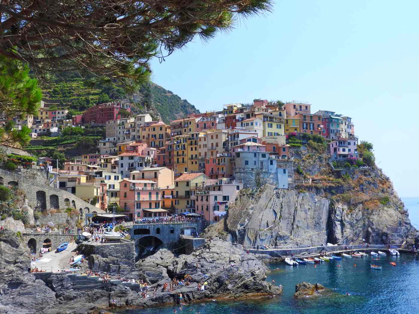 guide cinque terre blog where to stay manarola italy