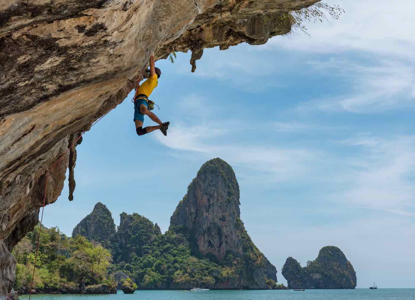 Thailand Island hopping railay rockclimbing