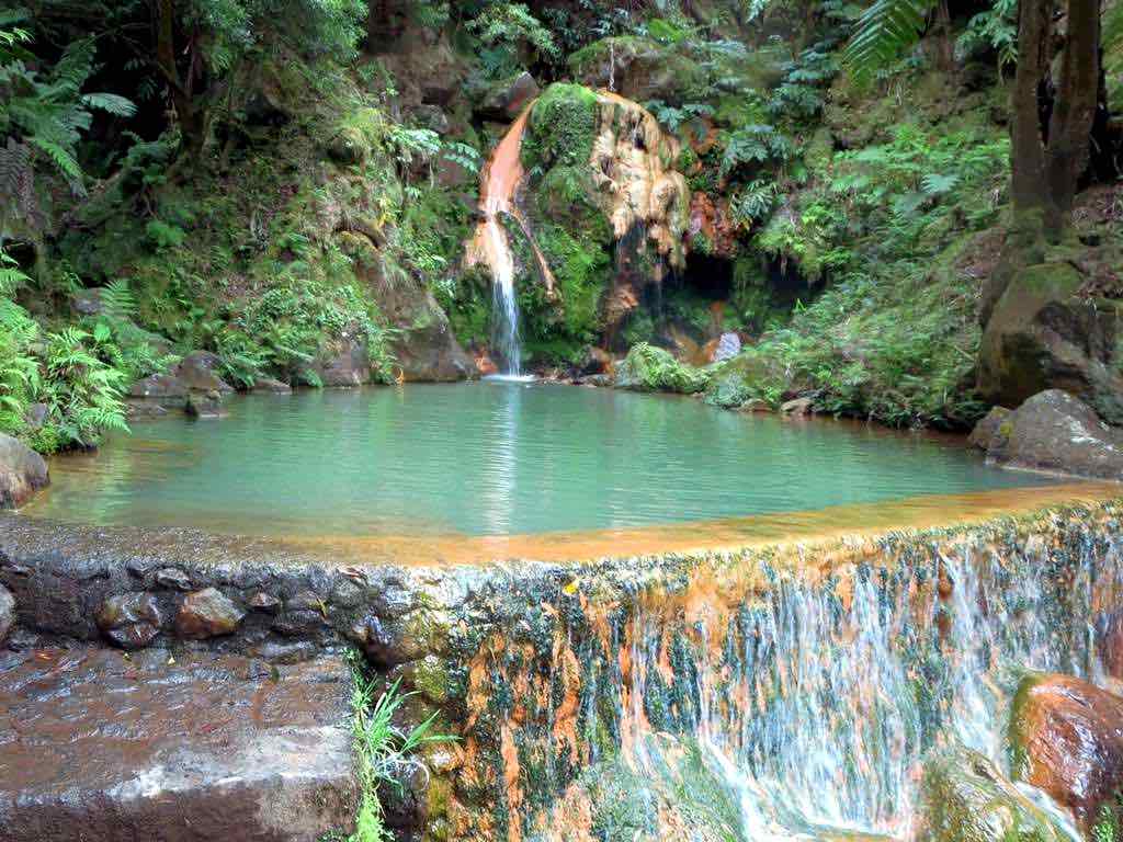 hot springs thermal pools sao miguel