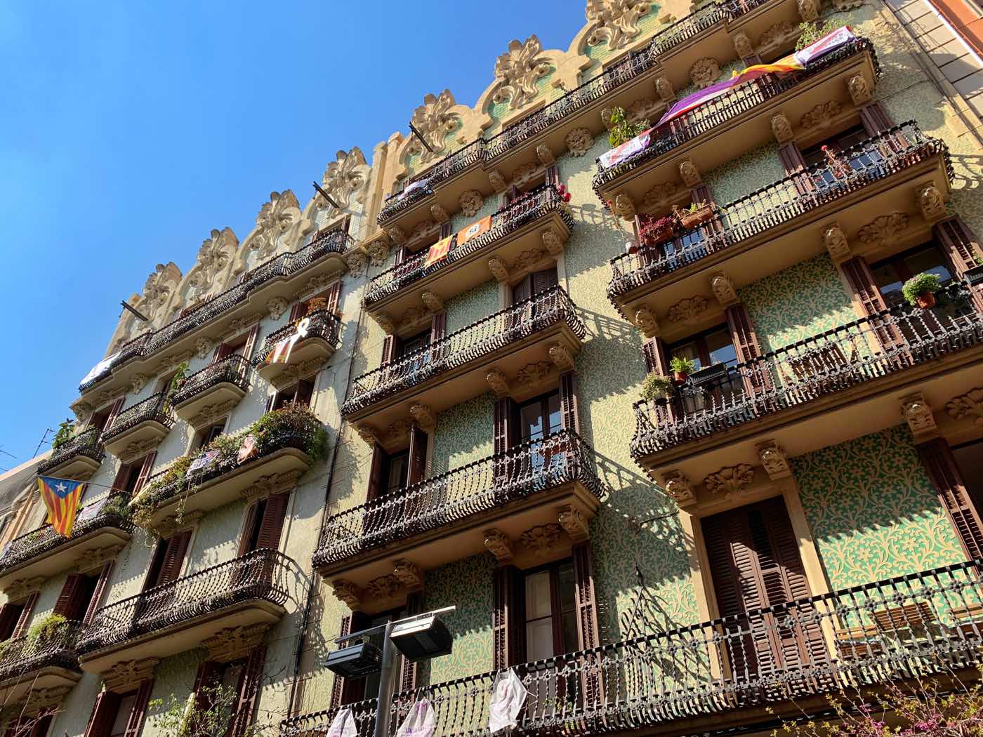 gracia barcelona buildings