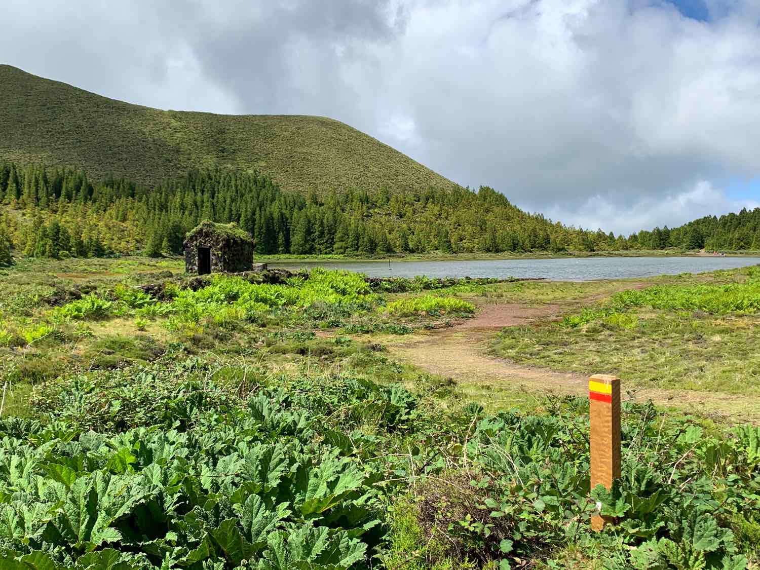 hiking azores serra devassa trail