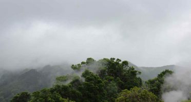 hiking azores weather