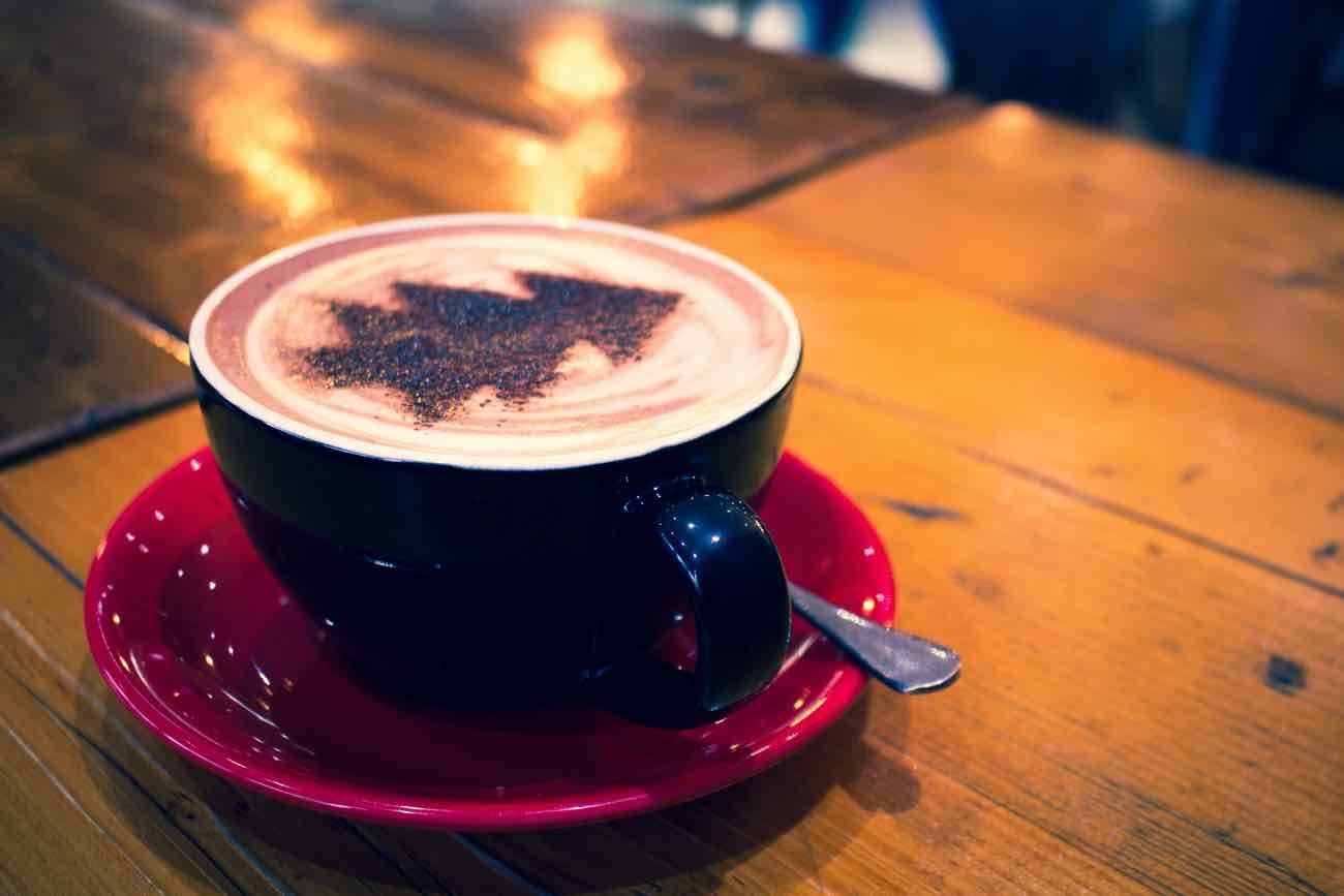 europe travel tips coffee cappuccino