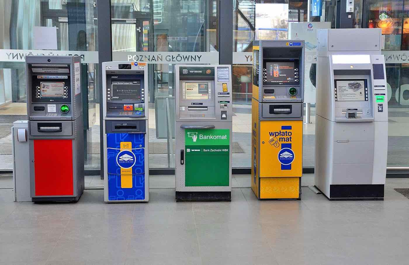 európa utazási tippek euronet ATM-ek