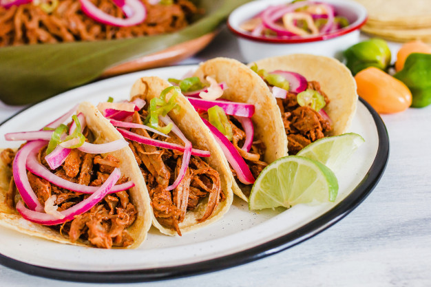 valladolid mexico chochinita pibil tacos