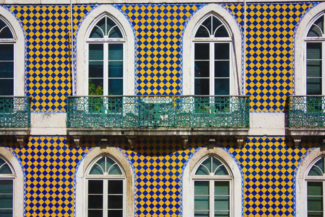 things to do in lisbon tiles azulejos