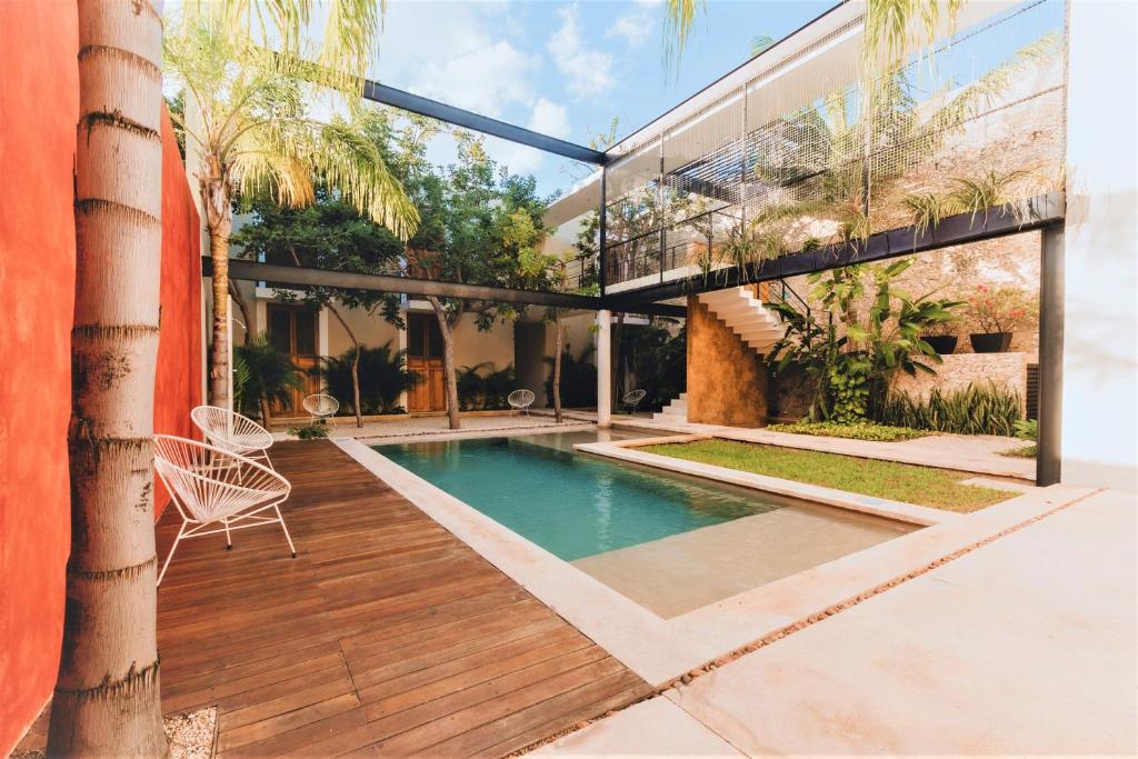 hotel casa palomas merida mexico